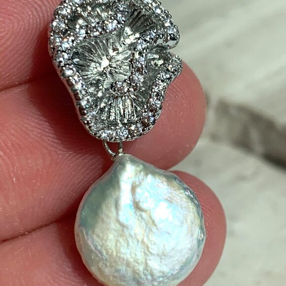 NEW ~ Anthropologie Shashi "Arya" Pearl Drop Earrings - Picture 7 of 8